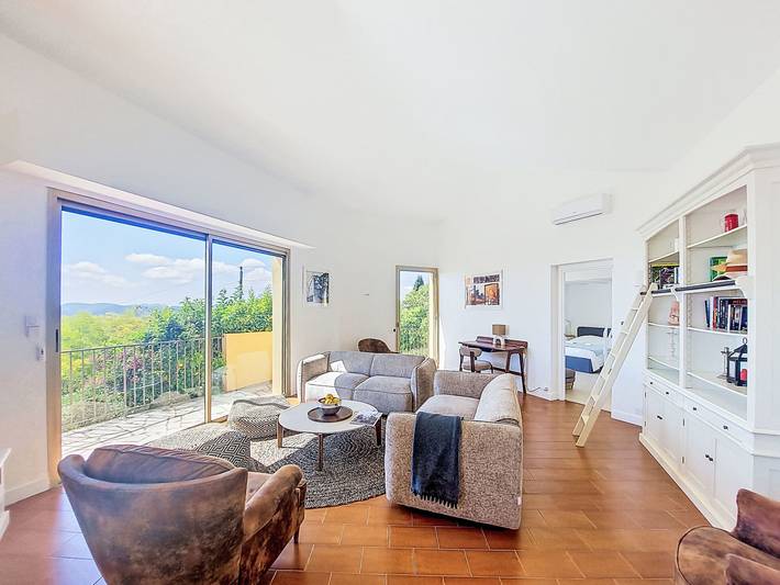 Location de vacances pour 10 personnes, avec terrasse ainsi que jardin et vue à Le Tignet - 4