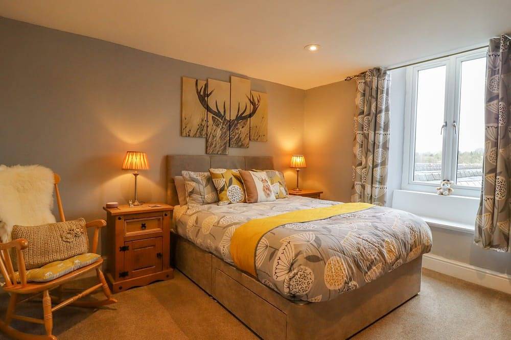 Ramblers Retreat, pet friendly, with hot tub in Settle in Settle, Forest of Bowland