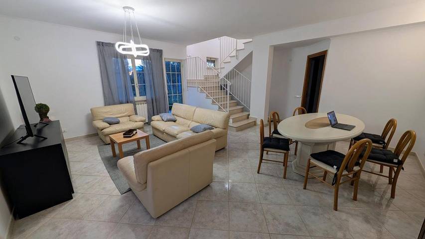 Location de vacances pour 6 personnes, avec jardin et vue à Fonte Nuova - 4