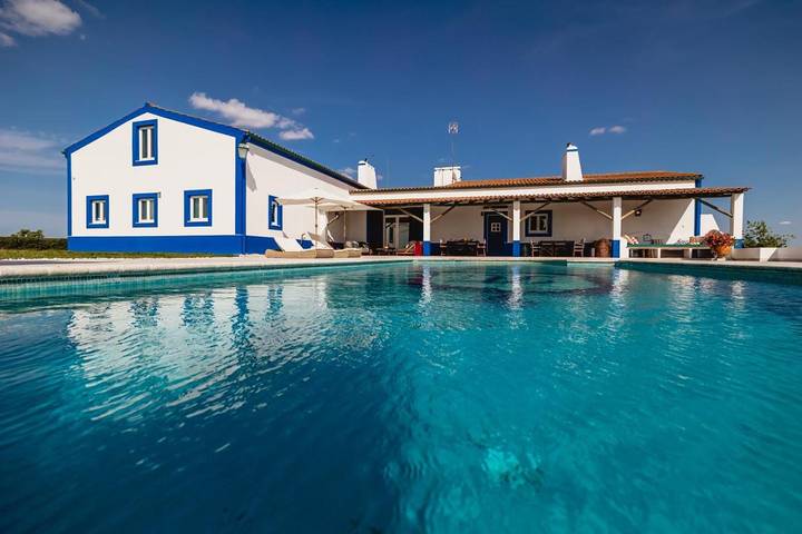 Location de vacances pour 16 personnes, avec piscine ainsi que vue et jardin, animaux acceptés dans Montemor-o-Novo - 2