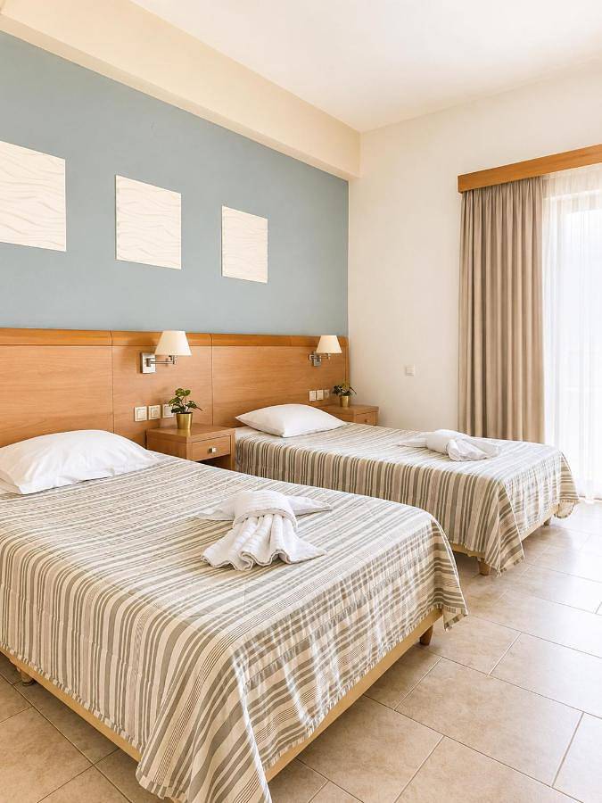 Hôtel, avec Balcon ainsi que Terrasse et Jardin dans Selianitika - 2