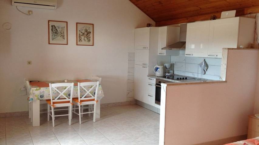Ferienhaus für 2 Personen, mit Terrasse auf Brac