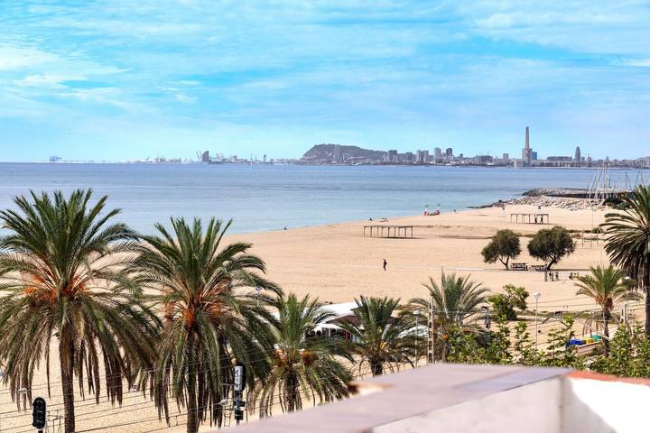 Casa rural para 14 personas, con vistas al mar y terraza en Provincia de Barcelona - 4