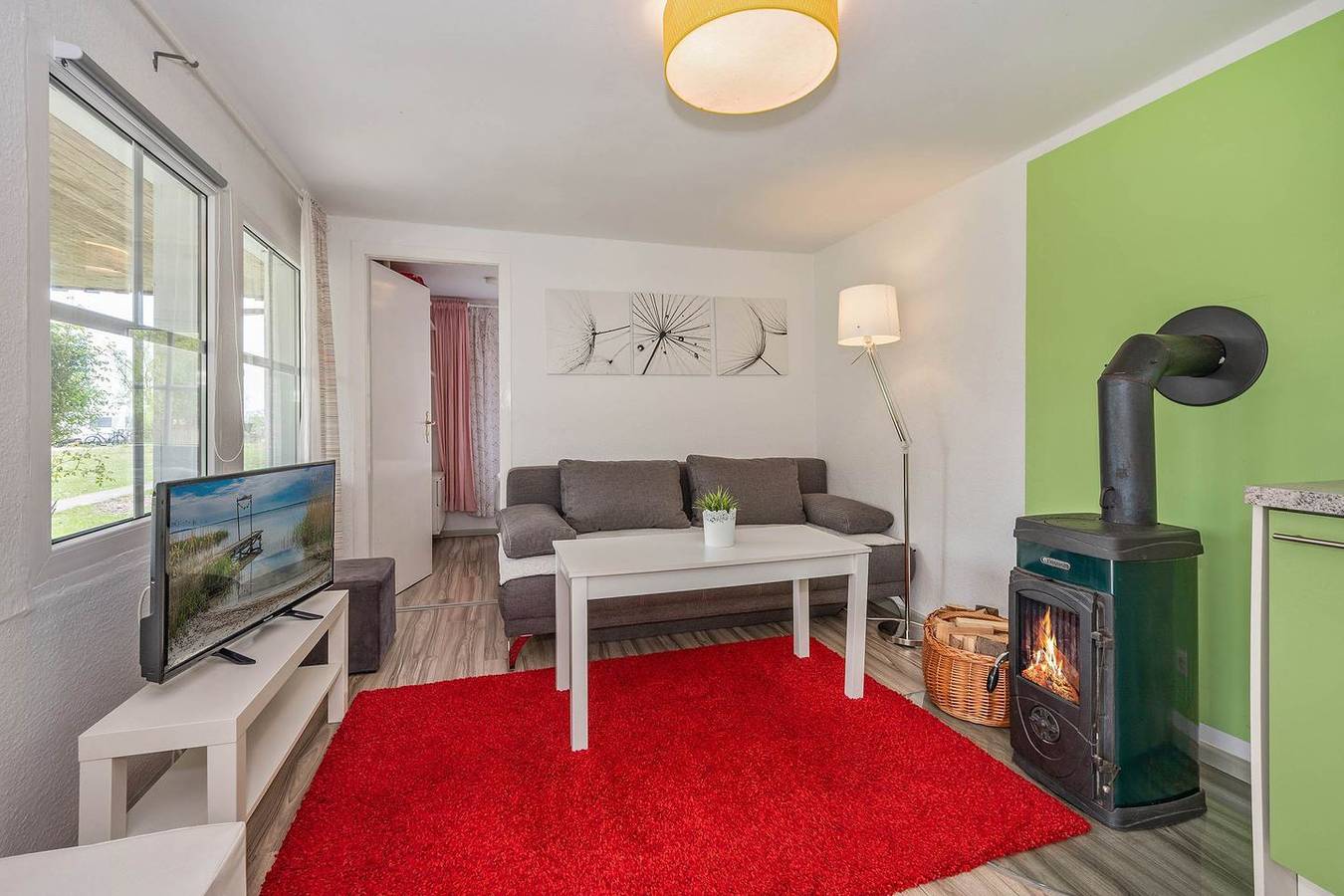 Ganze Wohnung, Moderner Bungalow in Lütow am Achterwasser mit Terrasse und Stegzugang in Lütow, Usedomer Norden
