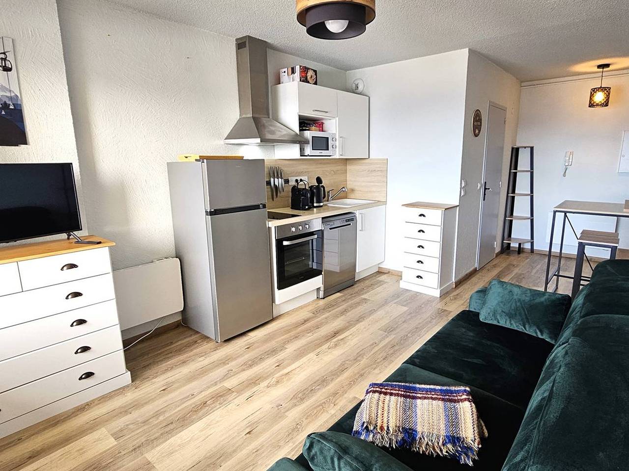 Entire studio, Studio Cabin 2 Pers - Comfort with Parking in Font-Romeu in Font-Romeu-Odeillo-Via, Prades region