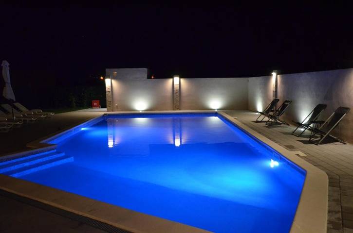 Hôtel pour 3 personnes, avec terrasse et jardin dans Međugorje - 2