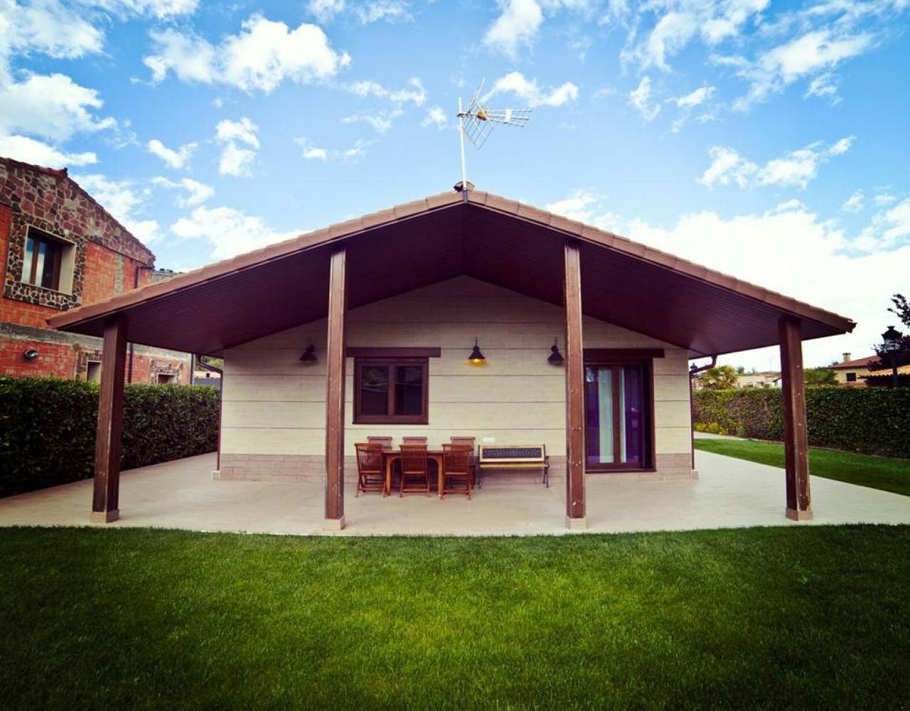 Ferienhaus 'El Mirador De La Toba' mit privater Terrasse, privatem Garten und Wlan in Fuentetoba, Golmayo