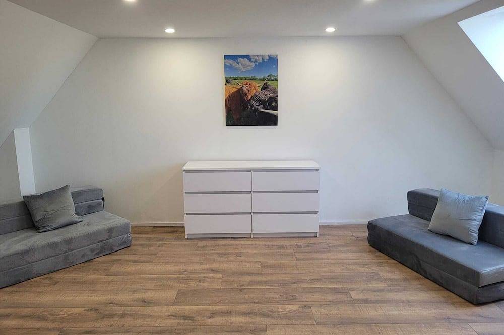 Ganze Wohnung, Ferienwohnung auf dem Bauernhof mit Ausblick auf den Hof in Kirchdorf (Niedersachsen), Landkreis Diepholz