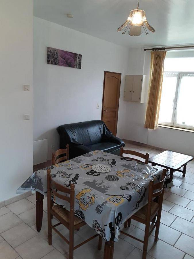 Location de vacances pour 4 personnes, avec terrasse dans Chuffilly-Roche - 2