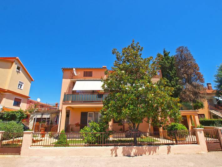 Ferienwohnung für 4 Personen, mit Terrasse in Fazana - 2