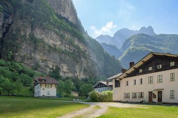 Ferienwohnung für 20 Personen, mit Garten in den Dolomiten