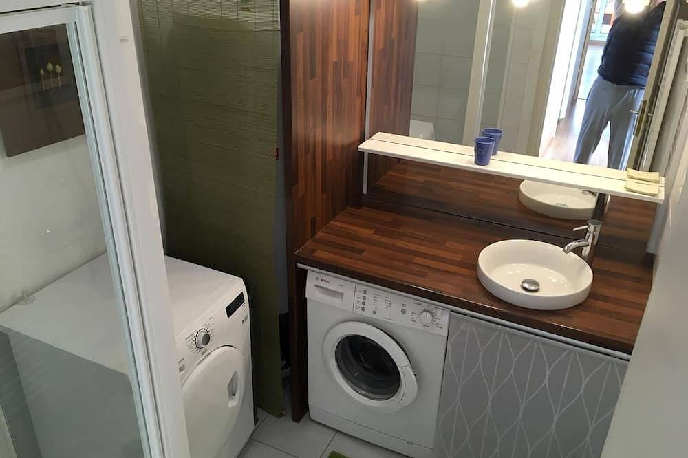 Entire apartment, Apartment/ flat - Saint-Laurent en grandvaux in Saint-Laurent-en-Grandvaux, Parc naturel régional du Haut-Jura