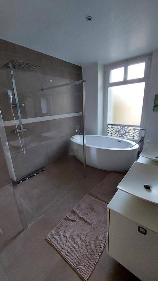 Chambre d’hôte pour 2 personnes, avec piscine ainsi que vue et jardin dans Val-d'Oise - 4