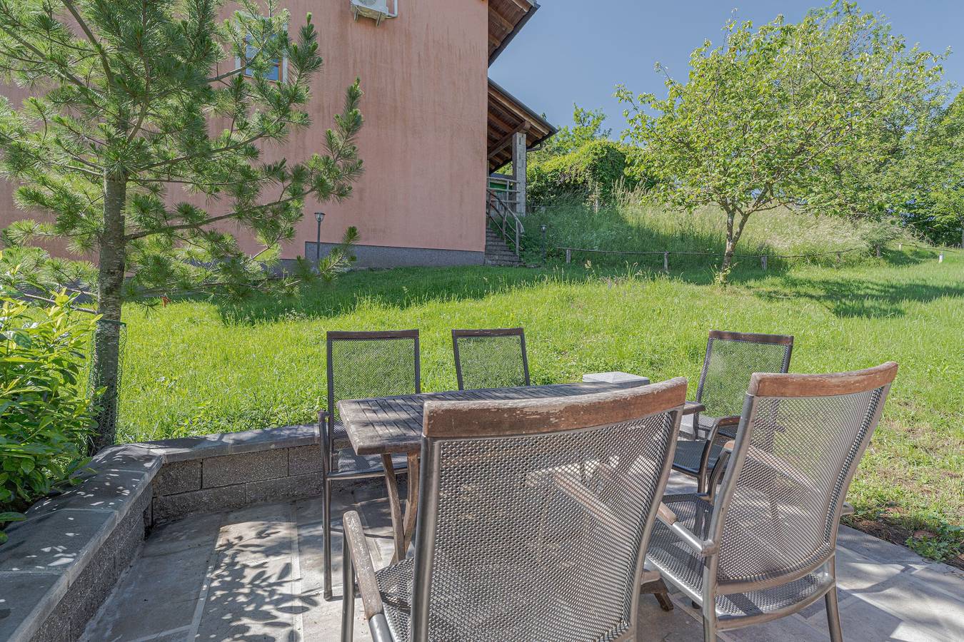Ganze Wohnung, Pivka Apartment With Terrace in Innerkrain-Karst