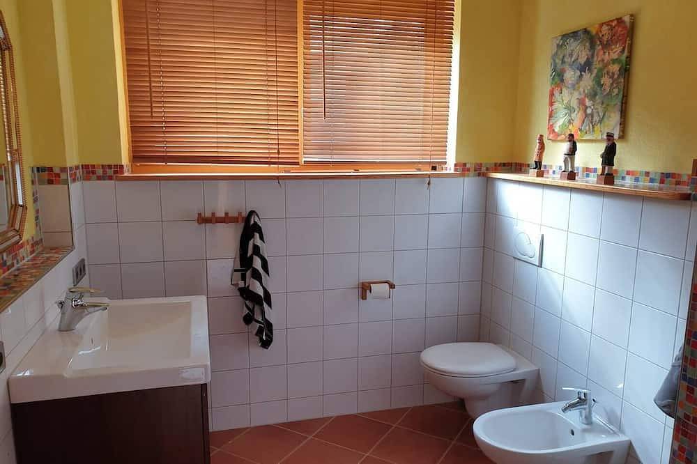 Ganze Wohnung, Sonnige Ferienwohnung am Wald in Unterkirnach, Mittlerer Schwarzwald