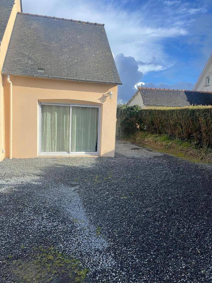 Location de vacances pour 2 personnes, avec Terrasse et Jardin à Yffiniac - 2