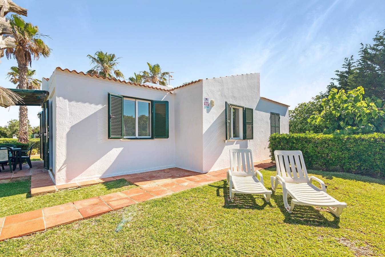 Casa de vacaciones 'Sa Calma House' con piscina compartida, terraza privada y aire acondicionado in Cap d'Artrutx, Ciudadela