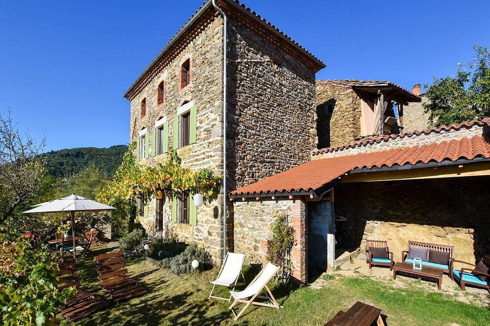 Ferienhaus in Villeneuve am Flussstrand in Villeneuve-d'Allier, Zentralmassiv