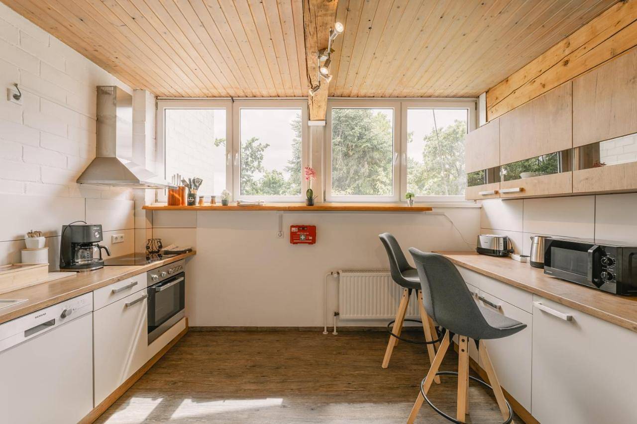 Ganze Wohnung, Exklusive große Ferienwohnung für 7 Personen, Parkplatz, Balkon, 3 Schlafzimmer in Frankenalb