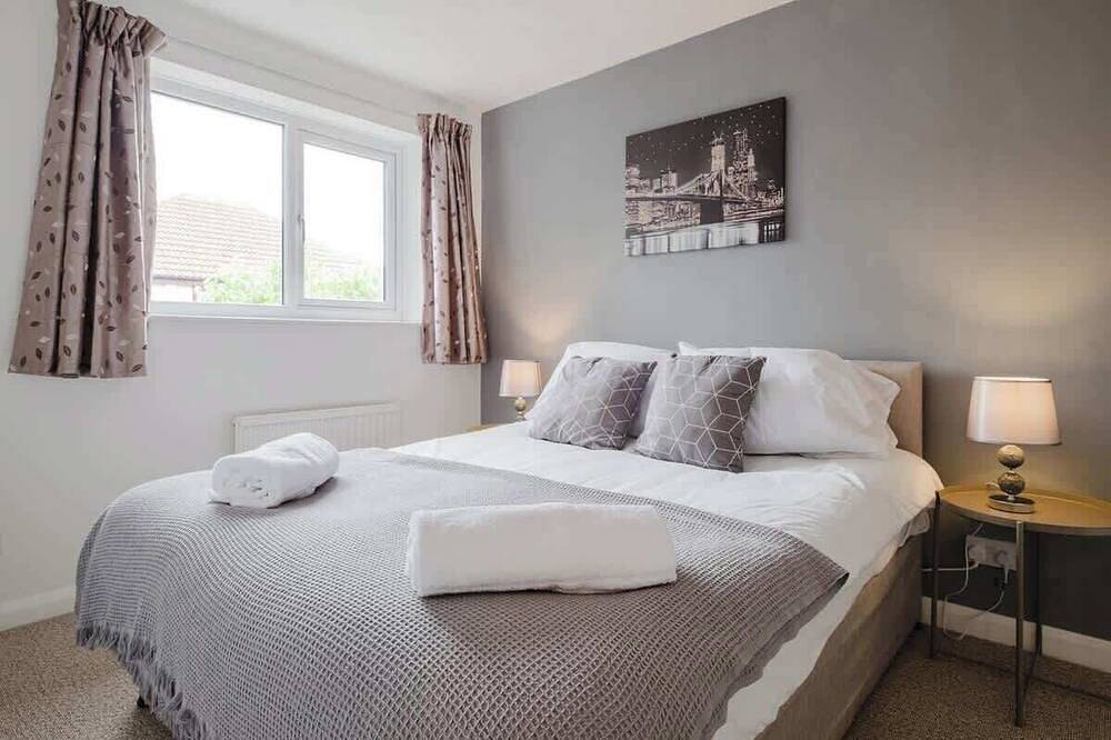 Modern & comfortable 3 bed house in Milton Keynes, Südostengland