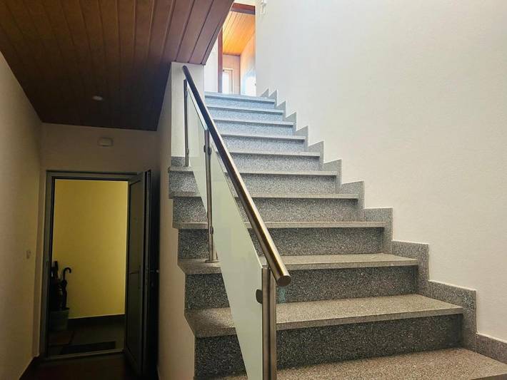 Gîte pour 5 personnes, avec terrasse et vue, animaux acceptés dans Tarouca - 4