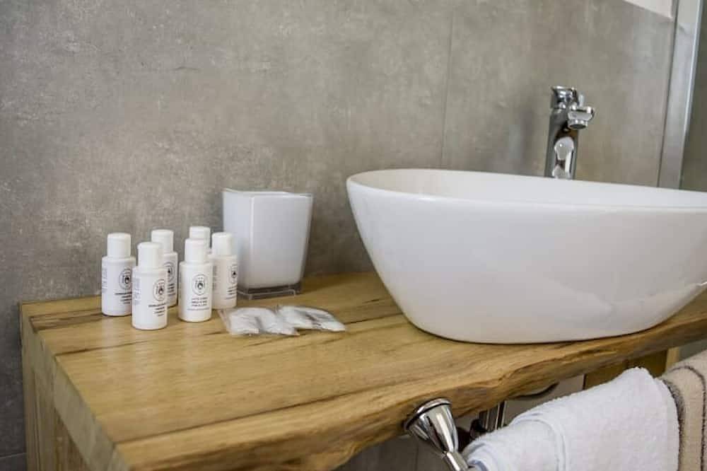 Apartamento entero, Home suites home - Zafferano - (1.6 km from Peschiera del Garda) in Valeggio sul Mincio, Provincia de Verona