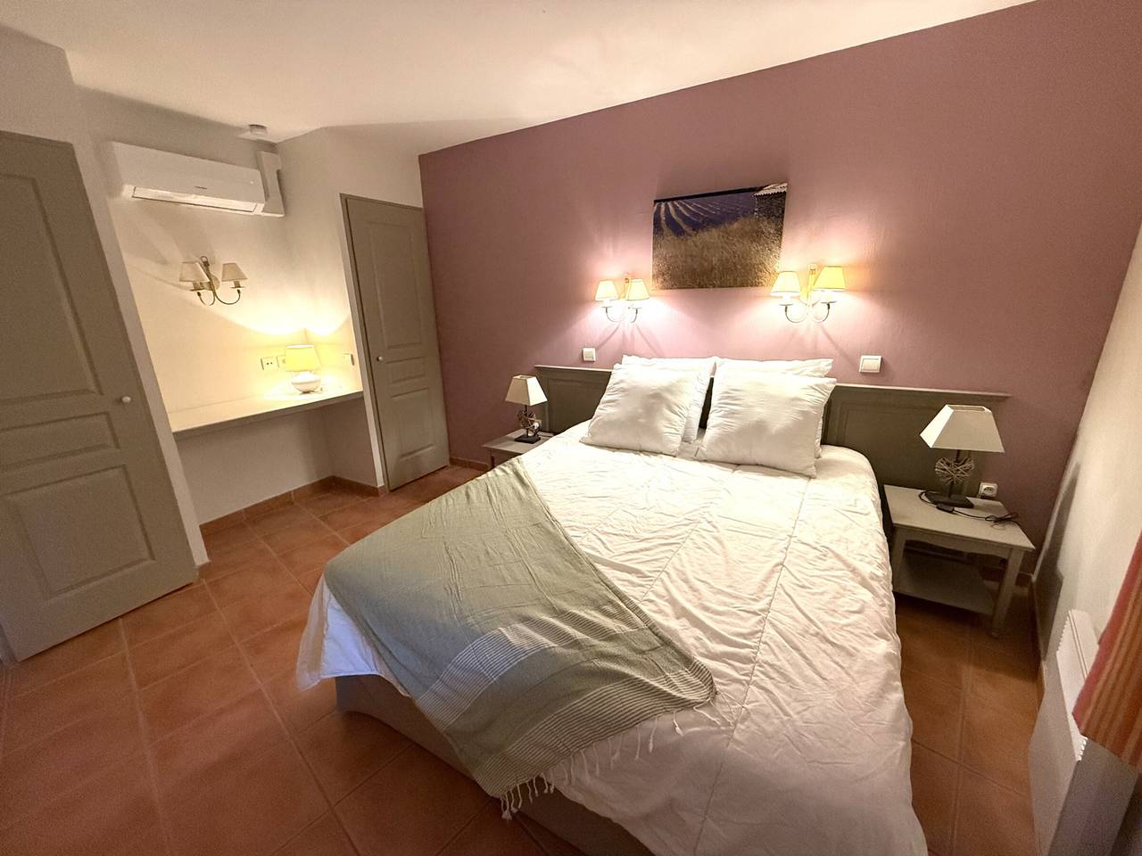 Apartamento entero, Apartamento con aire acondicionado en Provenza, cerca del Golf de Pont Royal in Mallemort, Region de Arles