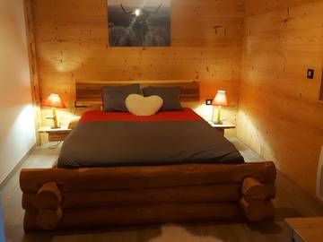 Gîte pour 10 Personnes dans Montcusel, Parc naturel régional du Haut-Jura, Photo 4