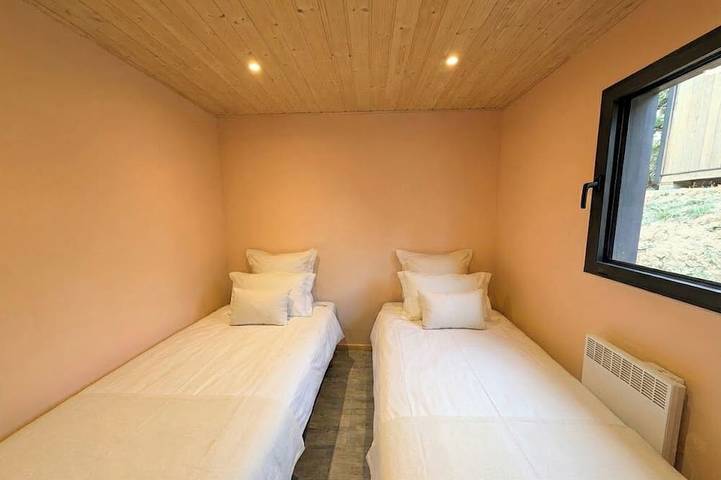 Location de vacances pour 4 personnes, avec jardin à Lembras - 3