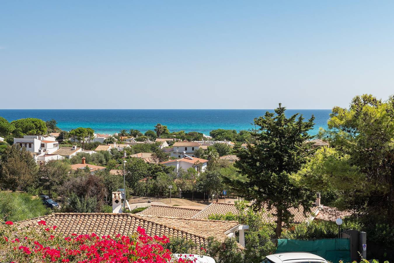 Ferienhaus 'Bianca' mit Meerblick, privater Terrasse und Klimaanlage in Costa Rei, Muravera
