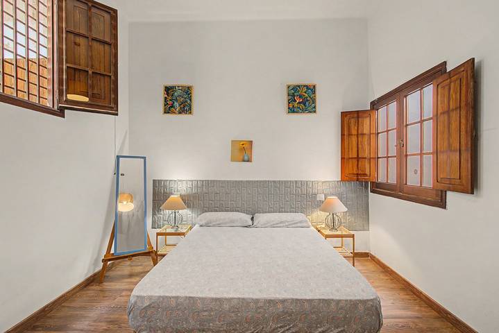 Triple Room with External Private Bathroom in Las Palmas de Gran Canaria Centre, Las Palmas de Gran Canaria