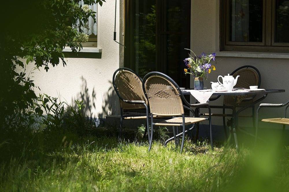 Ganze Wohnung, Kinderfreundlicher Bio-Bauernhof mit Hofladen, vielen Tieren, Hunde willkommen (Erdgeschoss) in Hofheim in Unterfranken, Landkreis Haßberge