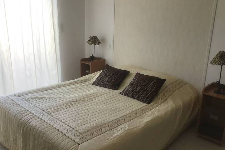 Ganze Wohnung, Apartment in a haven of peace 10 mm from the Mediterranean Sea. in Sorède, Céret und Umgebung