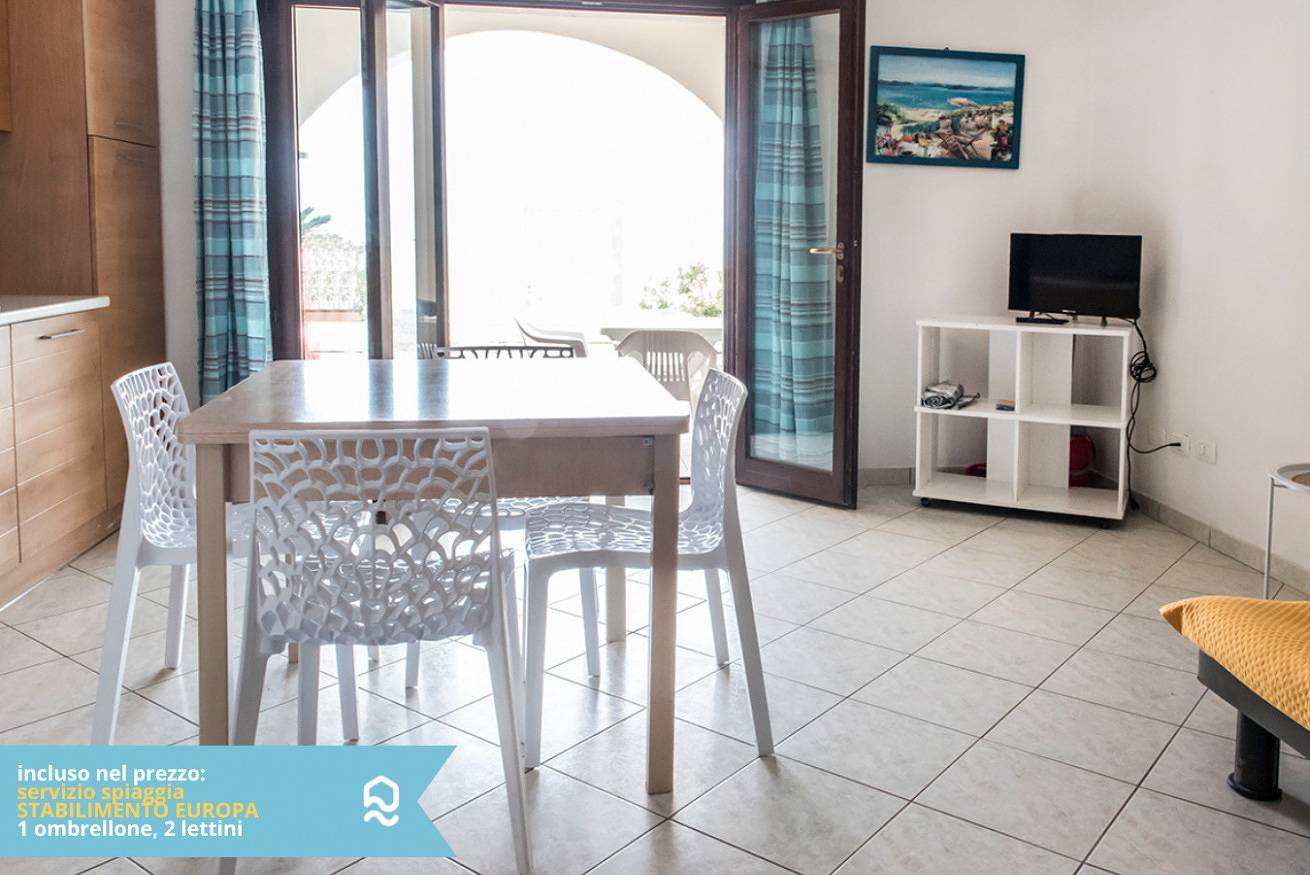 Ganze Wohnung, Rs315 - Marcelli, two-room apartment in a seafront residence, beach included in Marcelli, Riviera del Conero