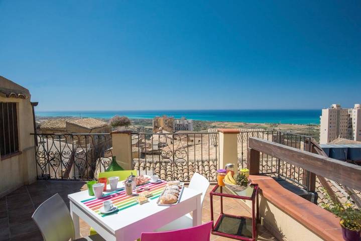 Casa vacanza per 3 persone, con balcone, adatto a famiglie con bambini in Agrigento
