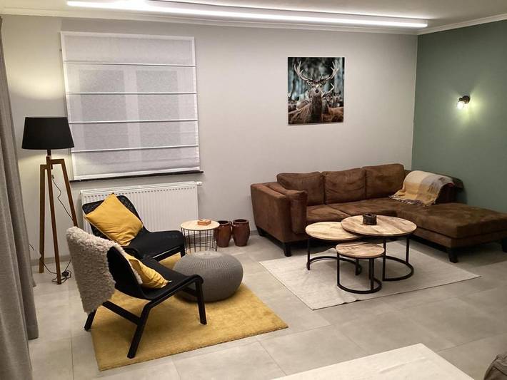 Location de vacances pour 6 personnes, avec vue ainsi que jardin et terrasse à Bièvre - 2