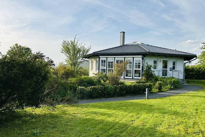 Ferienhaus für 10 Personen, mit Terrasse und Garten