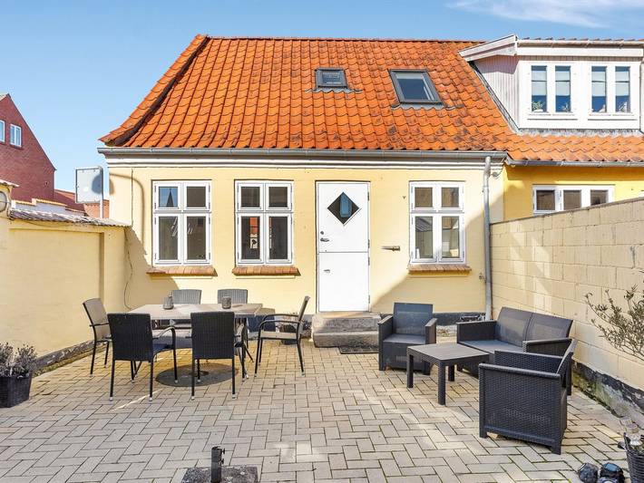"Annetta" - 165m from the sea in Fåborg, Kleiner Belt