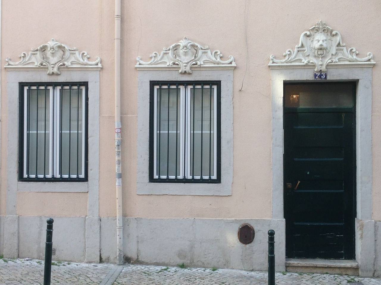 Ganze Wohnung, Apartment 'Cantinho Lusitano in Príncipe Real' mit Wlan und Klimaanlage in Misericórdia, Lissabon