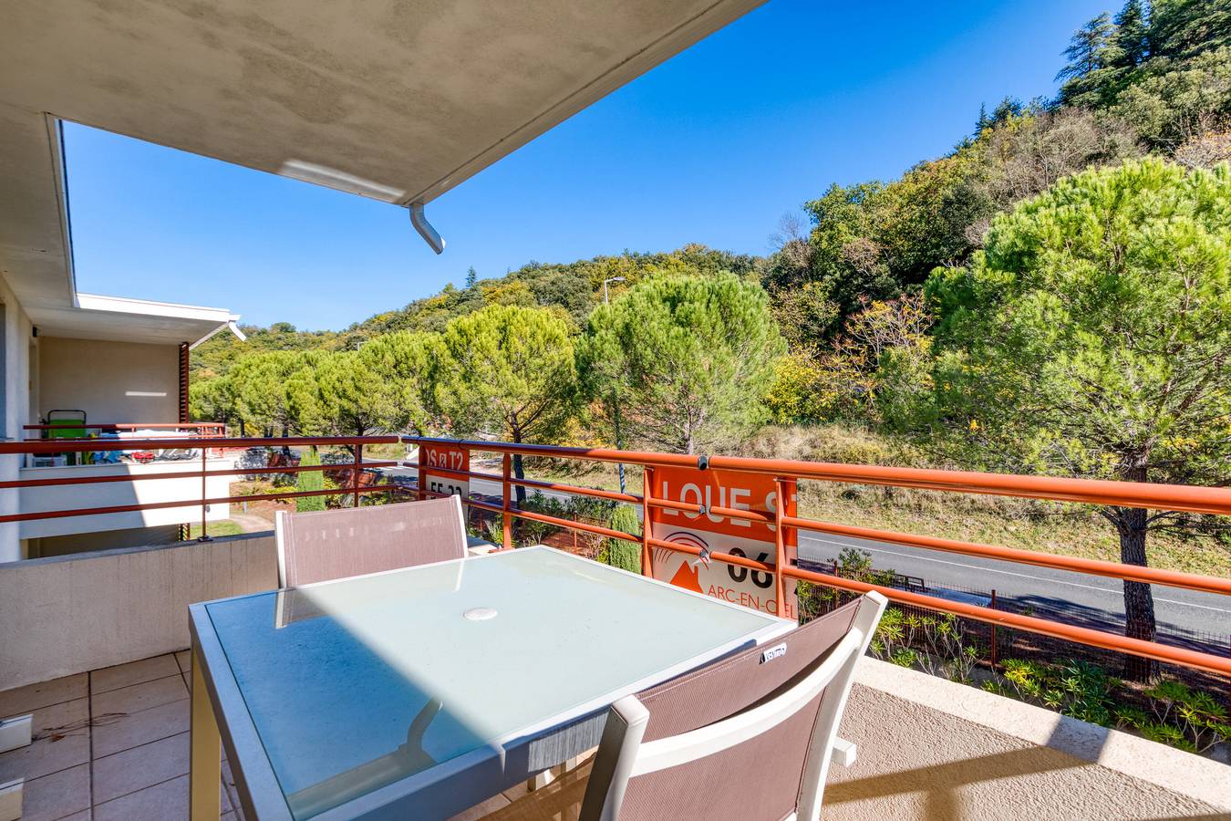 Apartamento entero, Apartamento 'T2 43m² Seguro, Climatizado, Wifi' con Wi-Fi in Lamalou-les-Bains, Region de Béziers