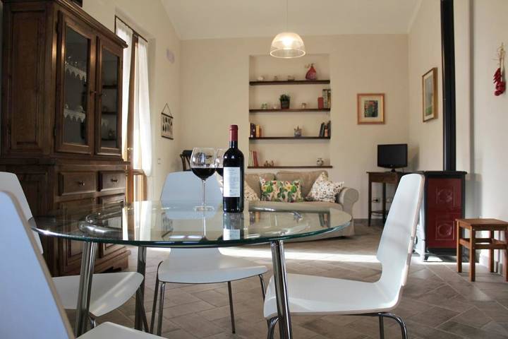 Location de vacances pour 4 personnes, avec vue et jardin, animaux acceptés à Bevagna - 2