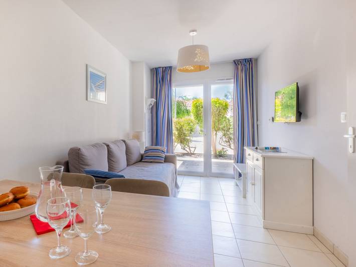 Gîte pour 2 personnes, avec bassin pour enfant et terrasse, animaux acceptés dans Lac d'Hourtin Carcans - 4