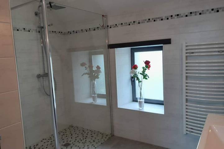 Gîte pour 6 personnes, avec jardin et terrasse à Argouges - 4