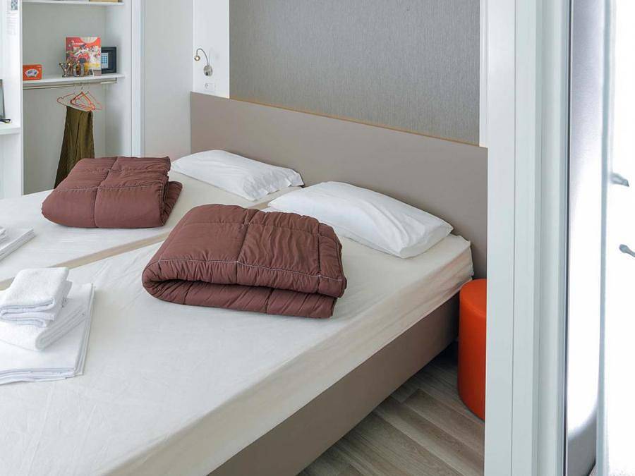 Hu Roma Camping in Town - Bungalow 3 persons - Deluxe in Rome, Rome Province