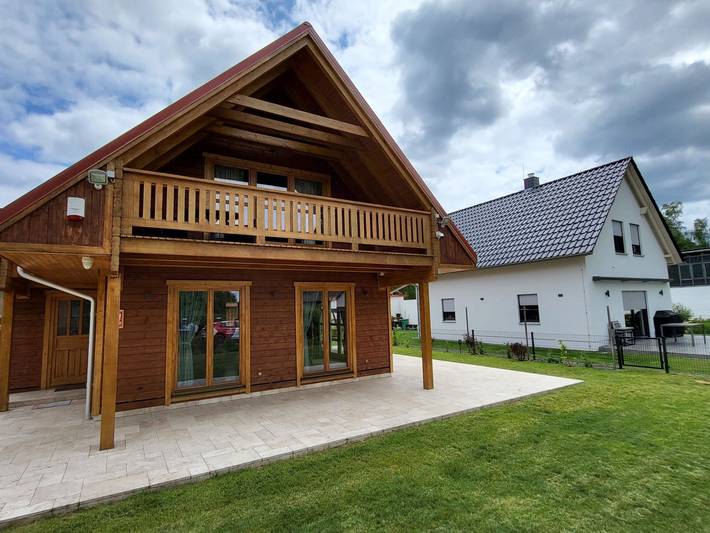 Ferienhaus für 6 Personen, mit Balkon und Terrasse sowie Garten und Seeblick in Groß Köris