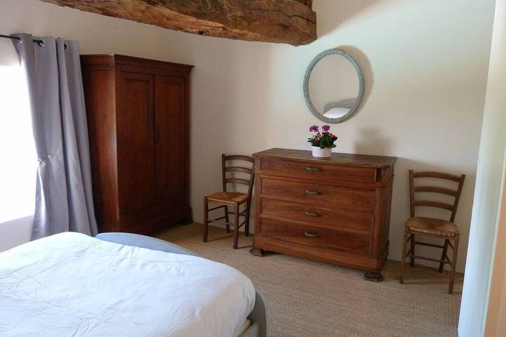 Gîte pour 15 personnes, avec jardin ainsi que piscine et jacuzzi à Montrem - 2