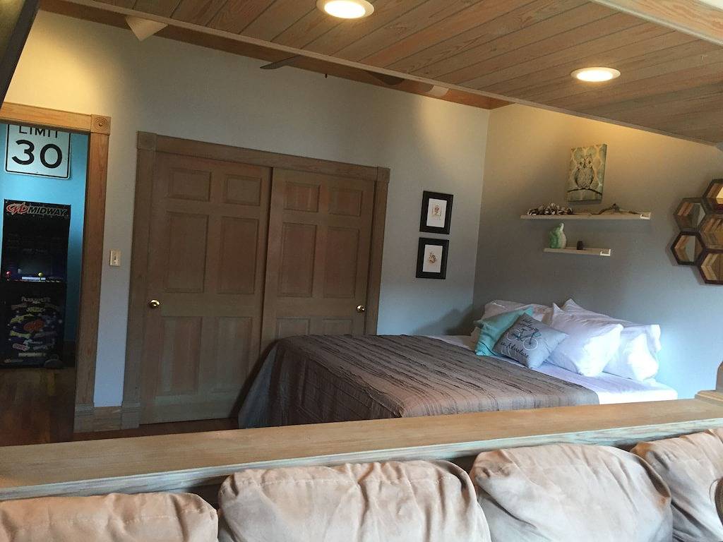 Ganze Wohnung, Nachteule (A) in der Innenstadt von Eureka! in Eureka Springs, Carroll County (AR)