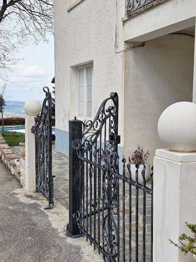 Location de vacances pour 5 personnes, avec piscine et vue sur le lac ainsi que vue et jardin à Gessopalena - 4