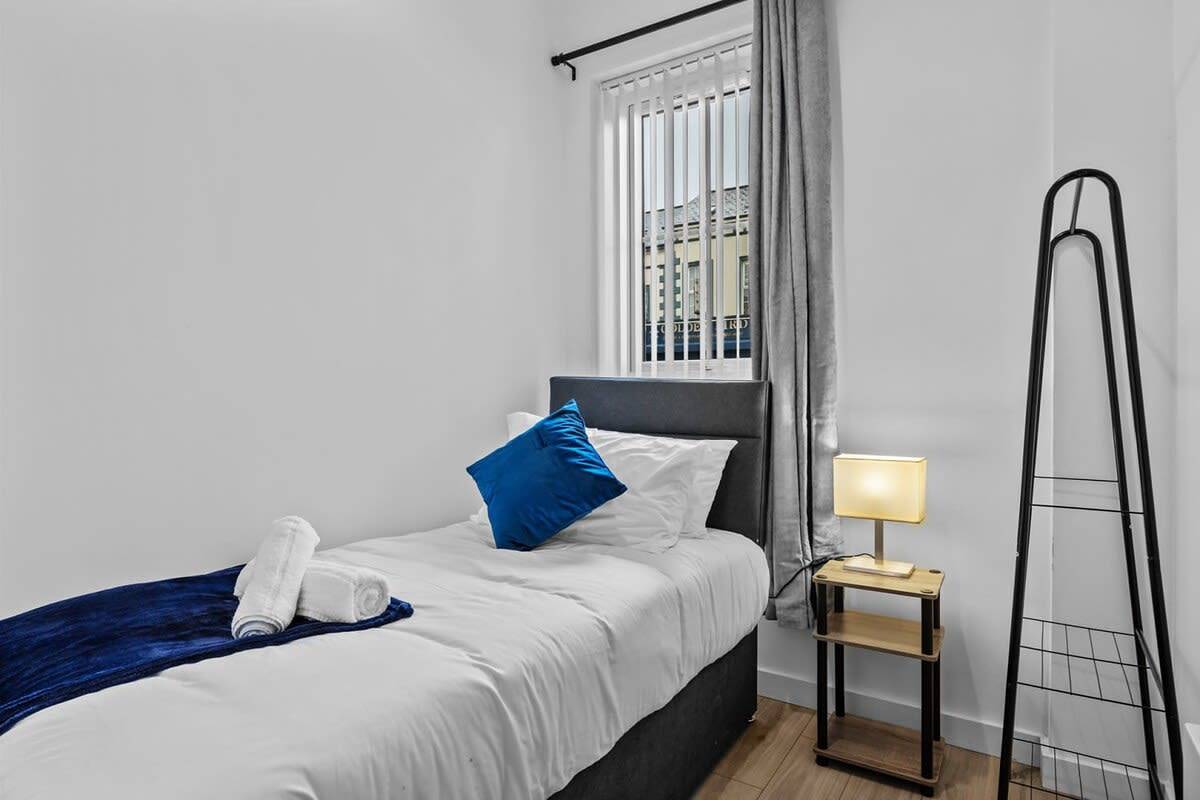 Entire apartment, Modern 2 Bedroom Apartment in Belfast East Village in Belfast, County Down