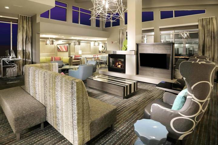 Apartamento para 2 personas, con terraza y piscina en Augusta